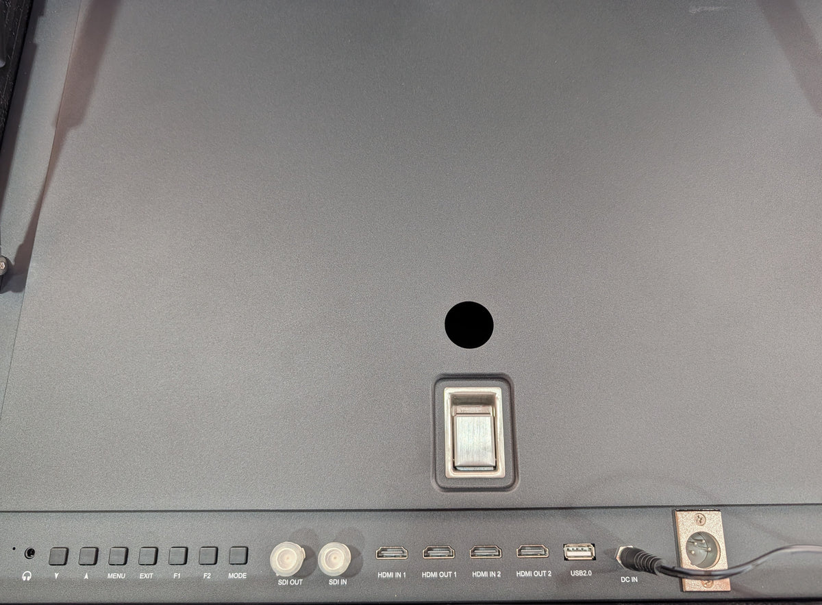 21.5" Field Monitor