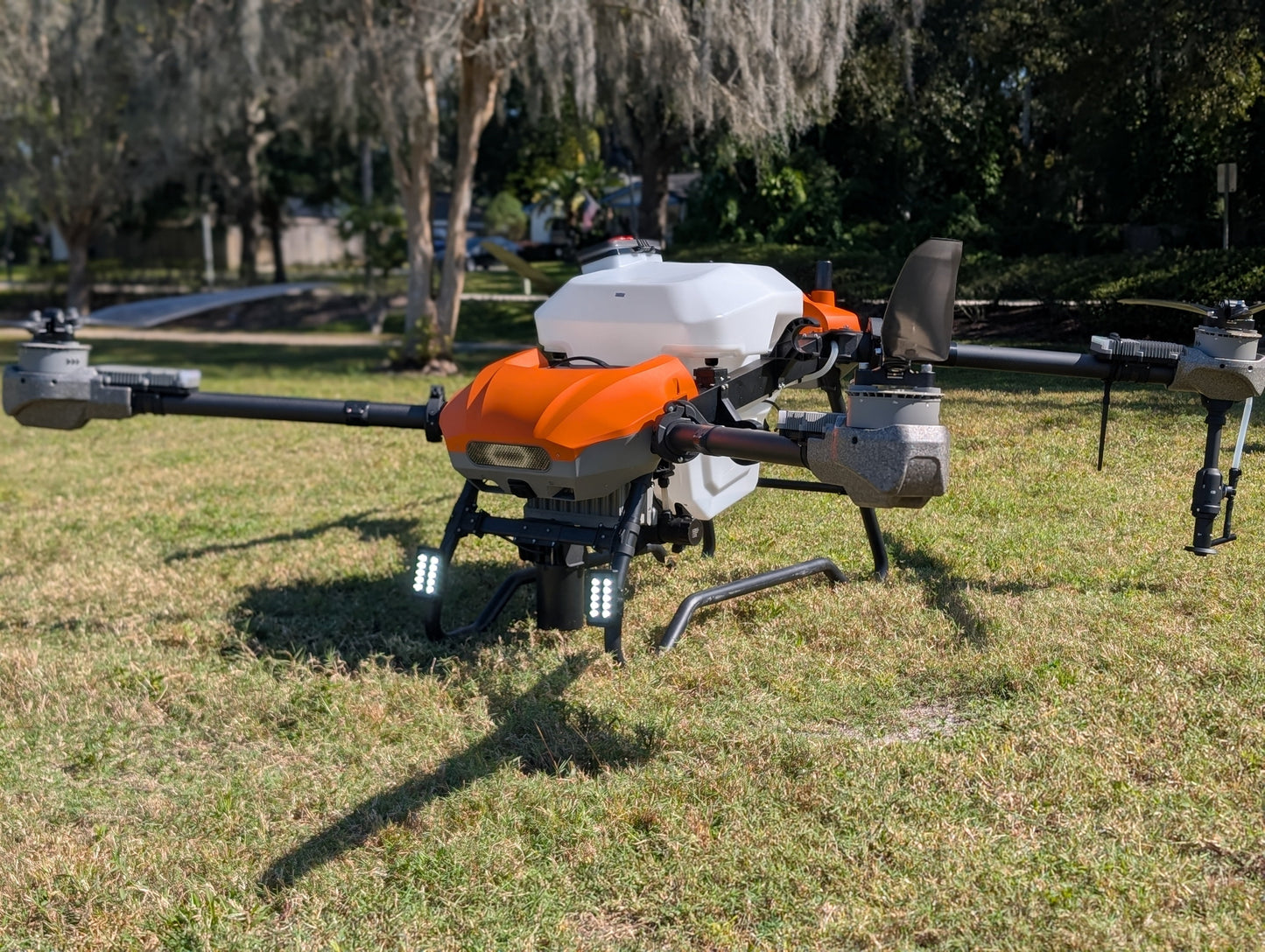 Vector AGR HD580 - Angle View